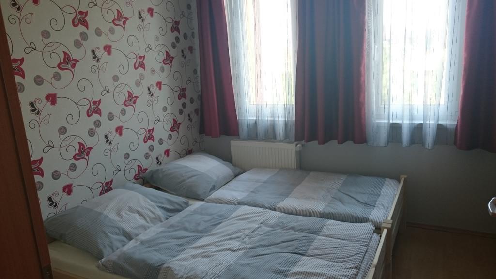 Reka Apartman Bük Стая снимка